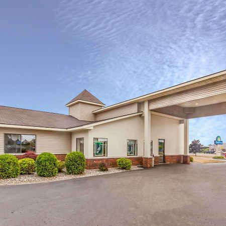 Days Inn By Wyndham Alpena Extérieur photo