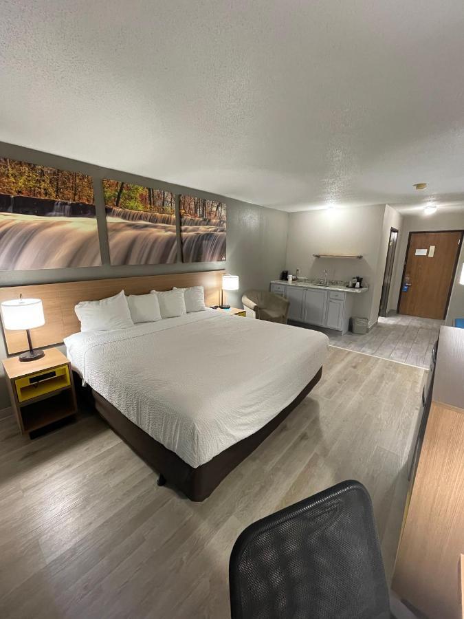 Days Inn By Wyndham Alpena Extérieur photo