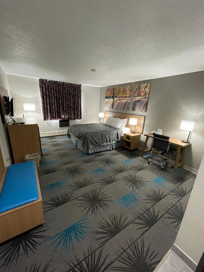Days Inn By Wyndham Alpena Extérieur photo