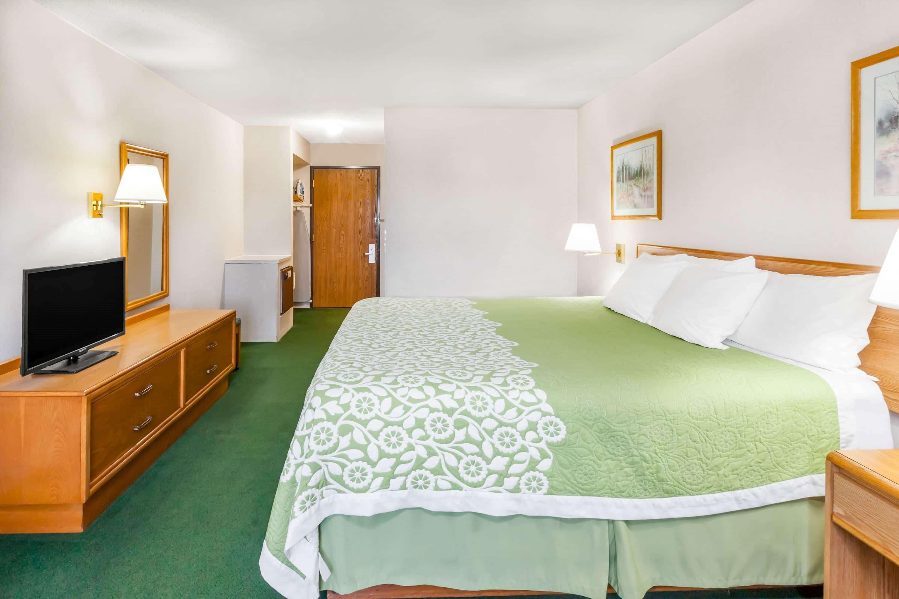 Days Inn By Wyndham Alpena Extérieur photo