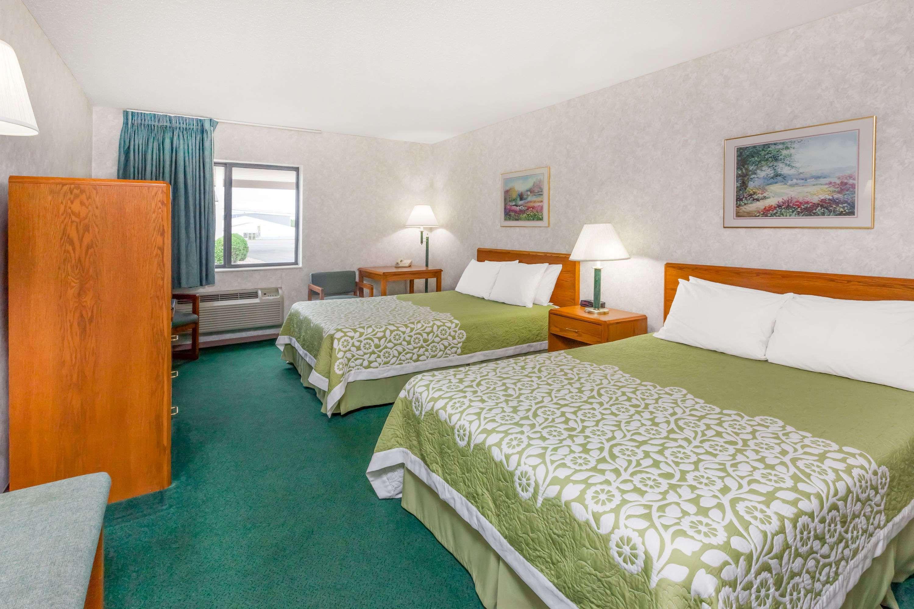 Days Inn By Wyndham Alpena Extérieur photo